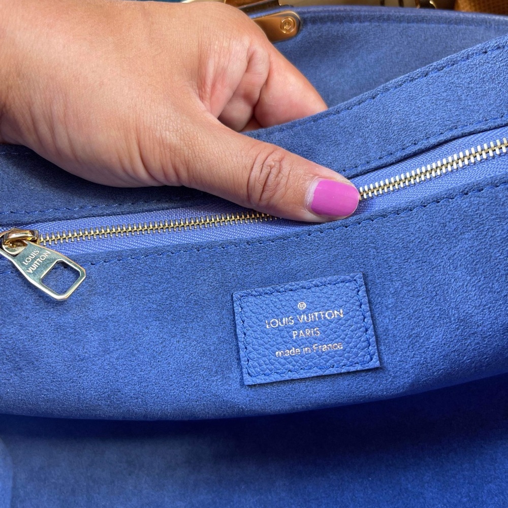 Authentic Louis Vuitton Blue Monogram Empreinte Leather St Germain PM - Picture 8 of 13